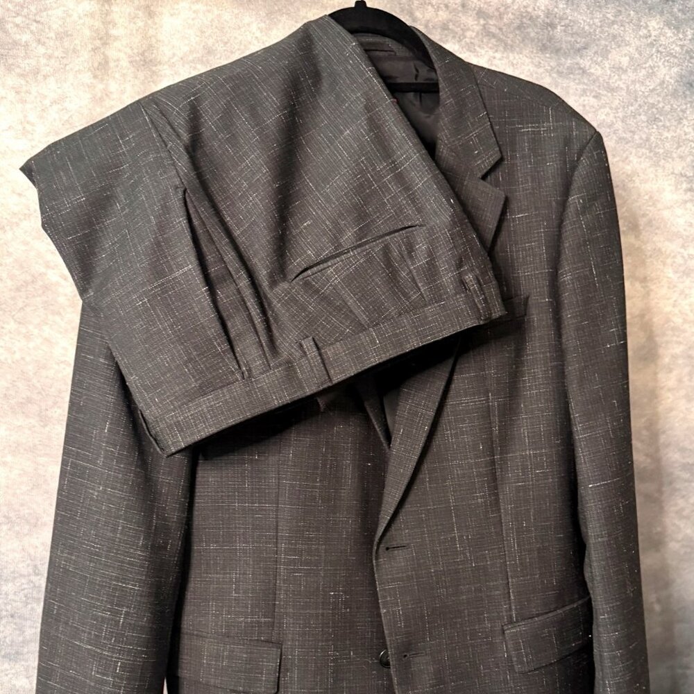 HUGO by Hugo Boss Charcoal Textured Suit 42L Slim Fit – 34x34